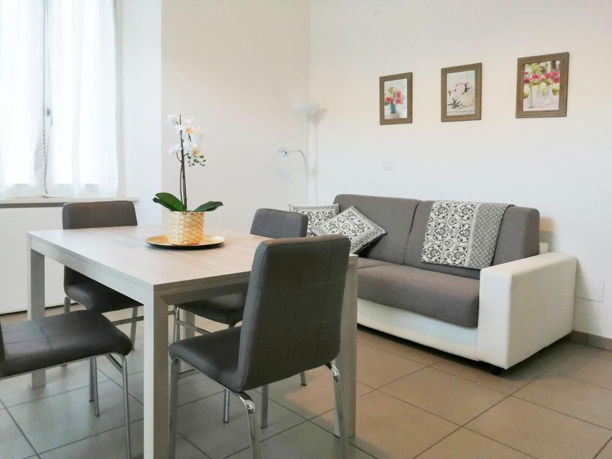 Appartamento Aida - Near The Center With Private Parking E Ac Como Luaran gambar