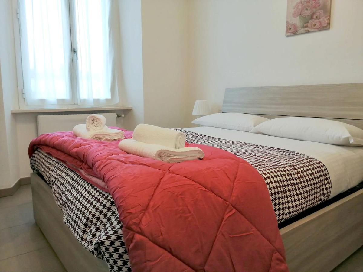 Appartamento Aida - Near The Center With Private Parking E Ac Como Luaran gambar